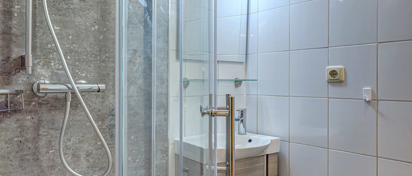 Wohnung Unterföhring 01 Badezimmer 3405