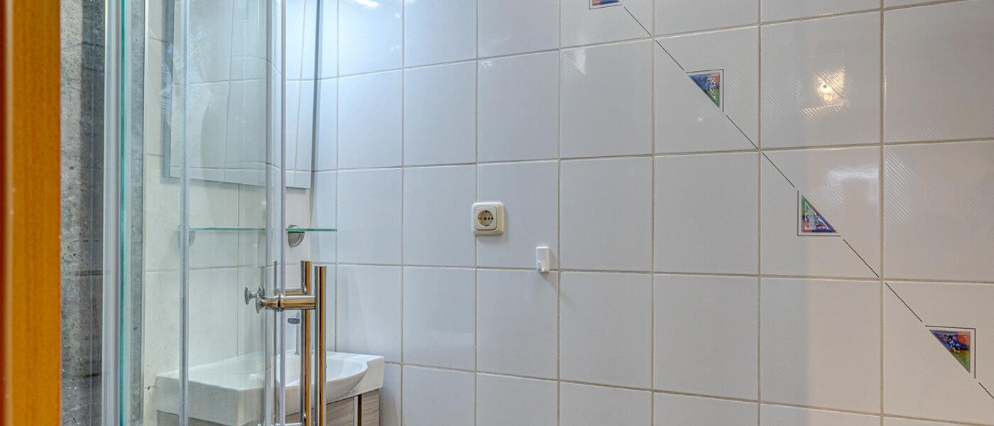 Wohnung Unterföhring 02 Badezimmer 3405