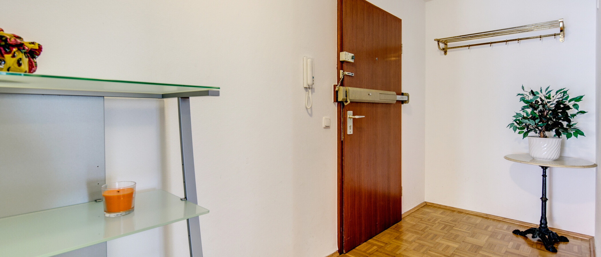 Wohnung München Schwabing-Nord (zw. Belgrad- & Leopoldstraße) 02 Flur/Gang 342