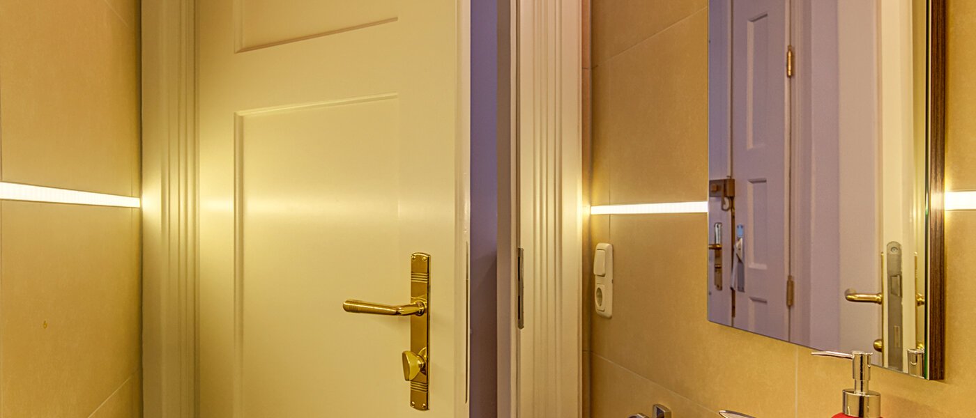 Wohnung München Neuhausen 02 Gäste-WC 3428