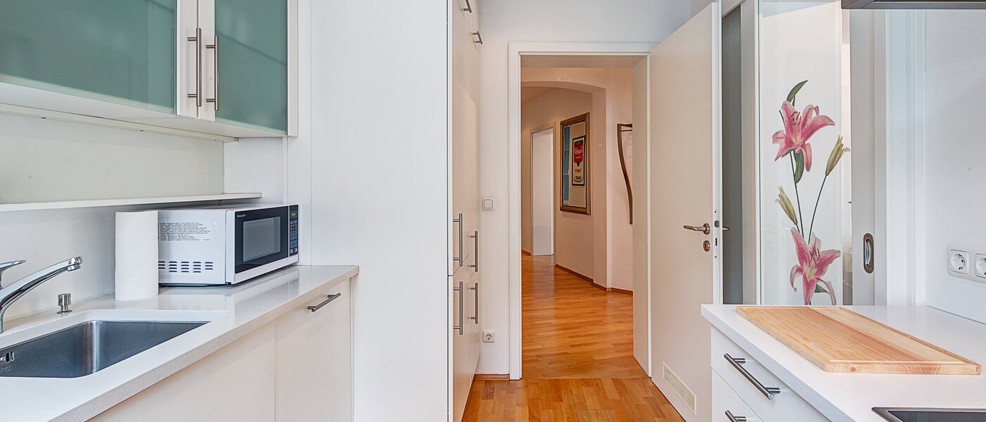 Wohnung München Gärtnerplatzviertel 02 Küche 3461