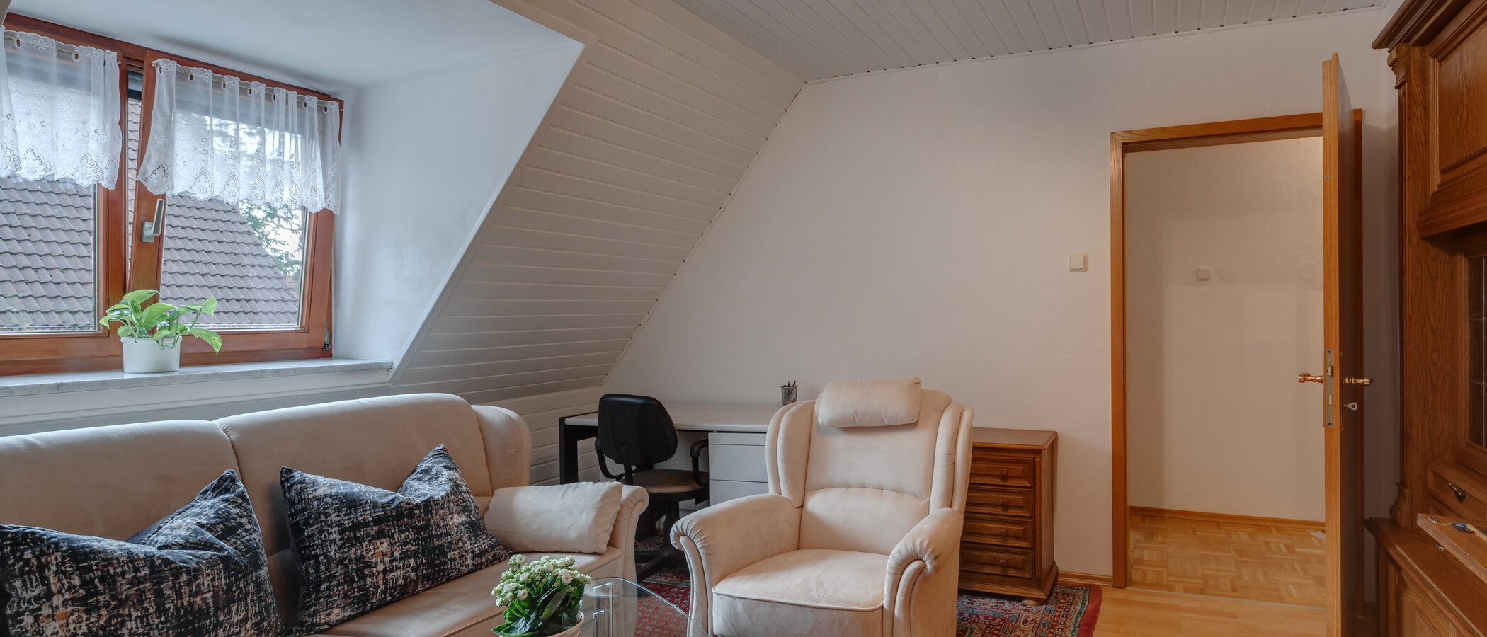 Dachgeschosswohnung Ismaning 04 Wohnzimmer 3466
