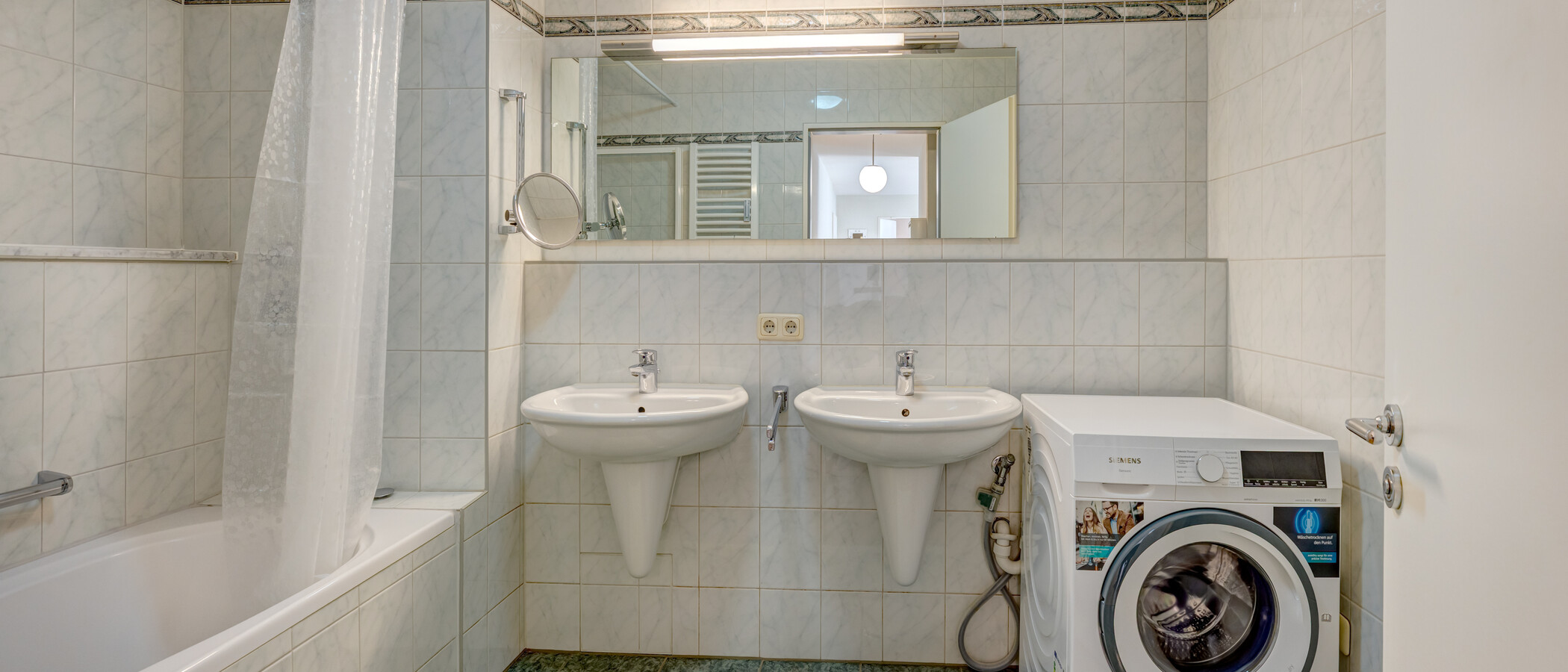 Wohnung München Maxvorstadt - Museumsviertel 01 Badezimmer 3547