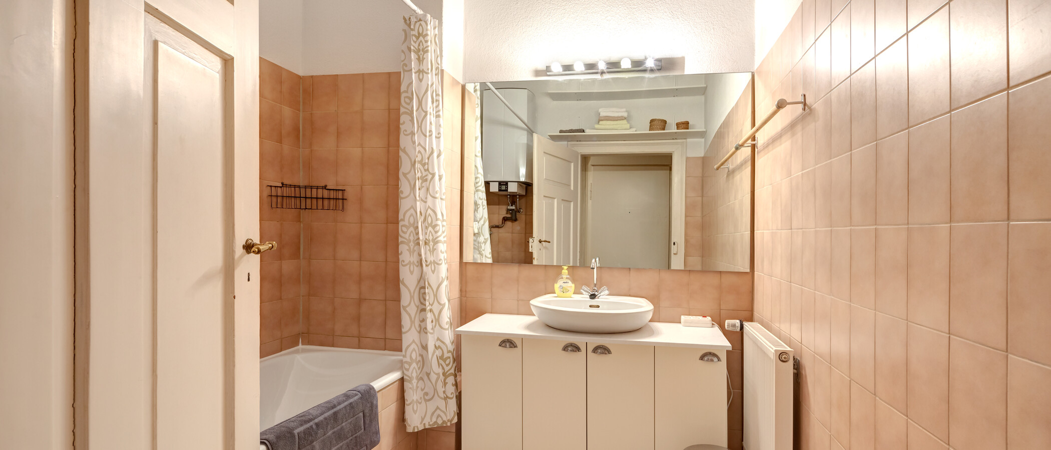 Wohnung München Maxvorstadt - Universitätsviertel 02 Badezimmer 3560