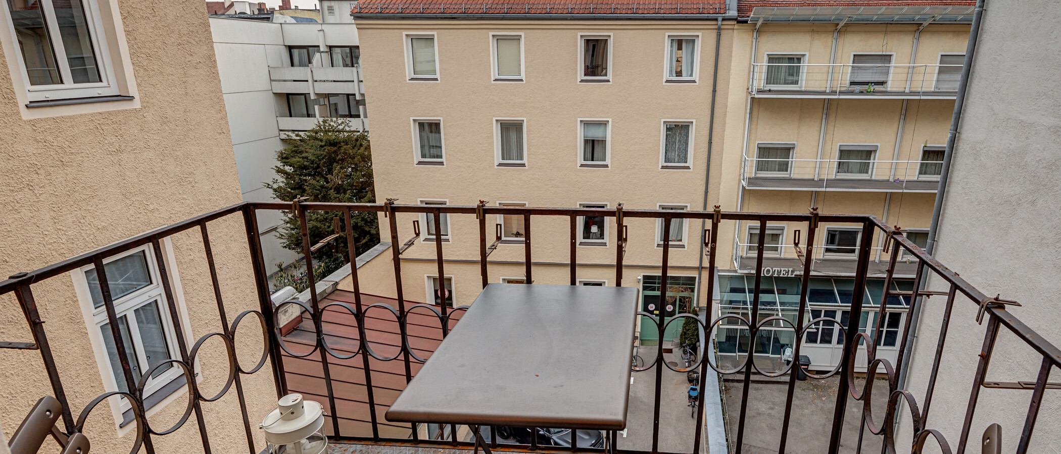 Wohnung München Maxvorstadt - Universitätsviertel 01 Balkon 3560