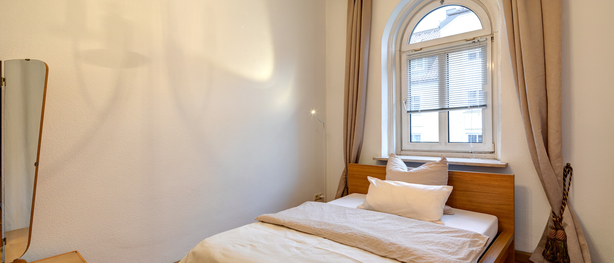 Wohnung München Maxvorstadt - Universitätsviertel 01 Schlafzimmer 3560