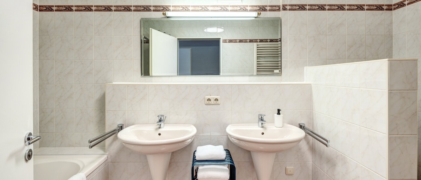 Wohnung München Maxvorstadt - Museumsviertel 01 Badezimmer 3668