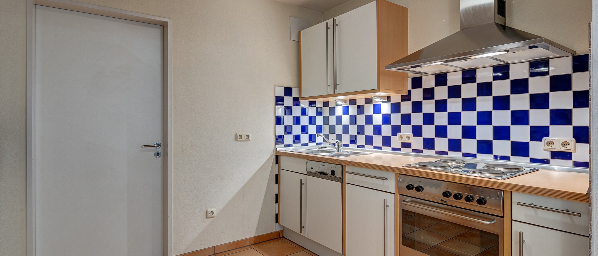 Wohnung München Maxvorstadt - Museumsviertel 01 Küche 3669
