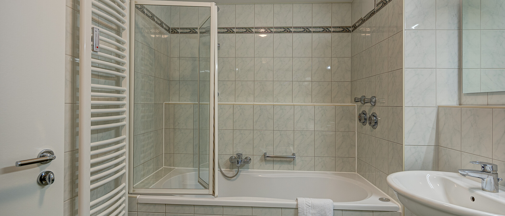 Wohnung München Maxvorstadt - Museumsviertel 01 Badezimmer 3669
