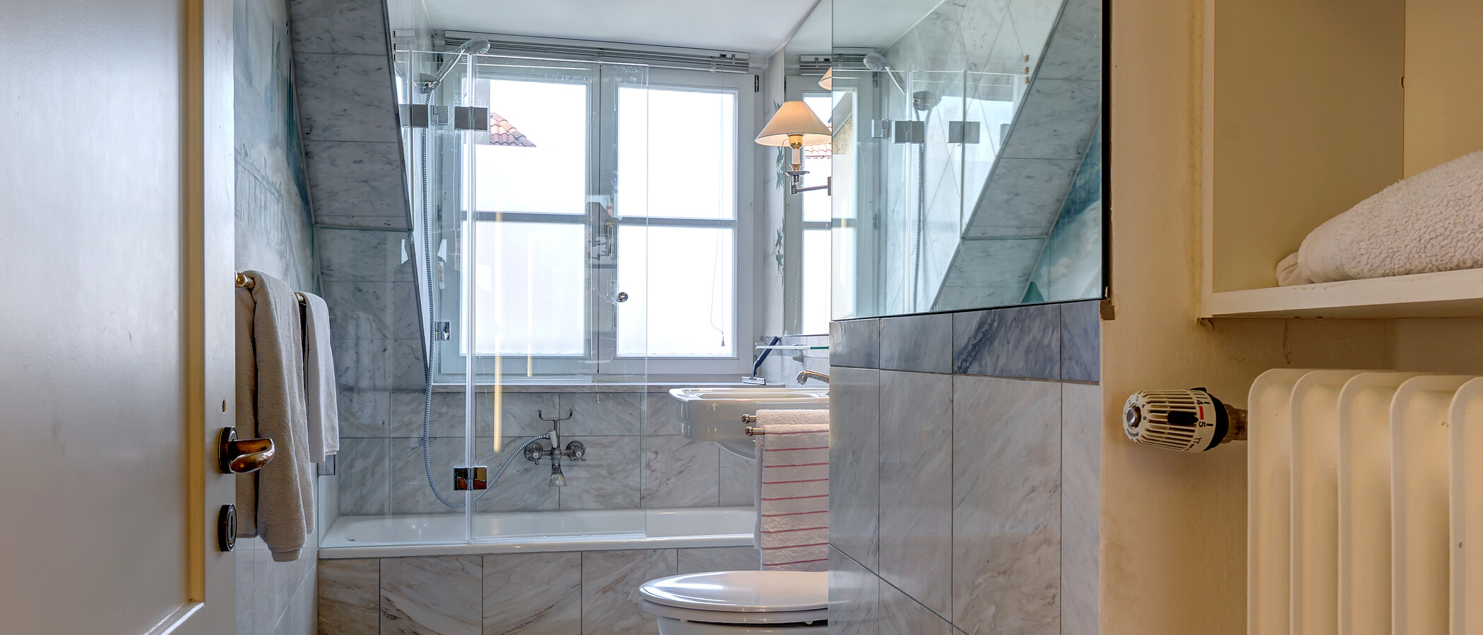 Galeriewohnung München Schwabing (links der Leopoldstraße) 02 Badezimmer 3679