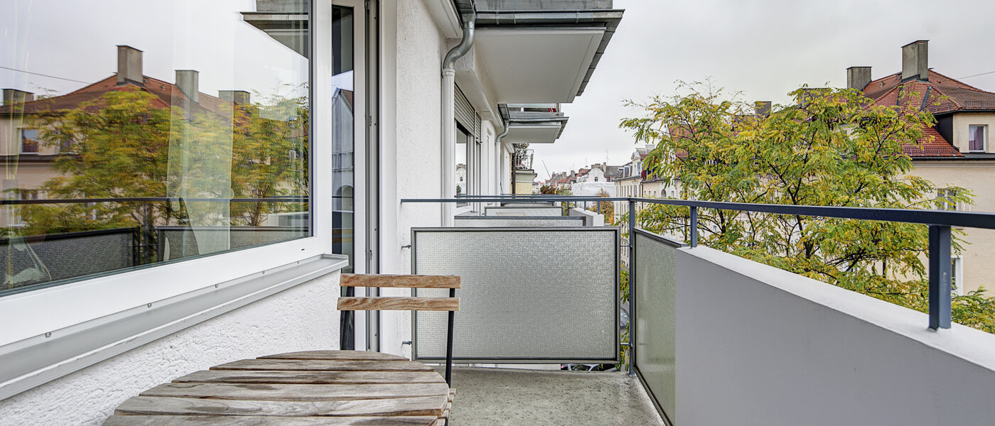 Wohnung München Schwabing (links der Leopoldstraße) 02 Balkon 3713