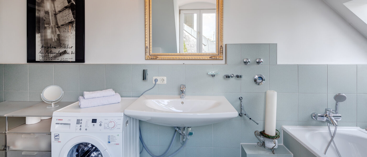 Wohnung München Gärtnerplatzviertel 03 Badezimmer 3714