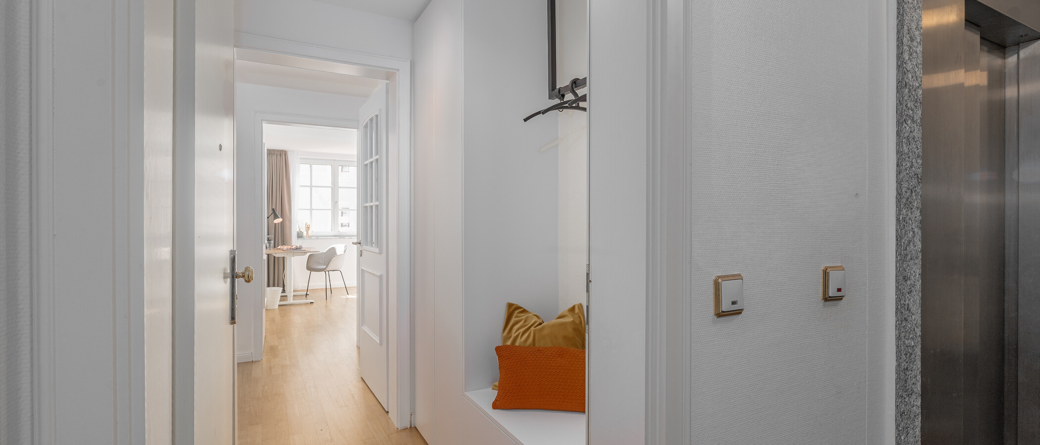 Wohnung München Maxvorstadt - Rund um den Josephsplatz 01 Flur/Gang 3735