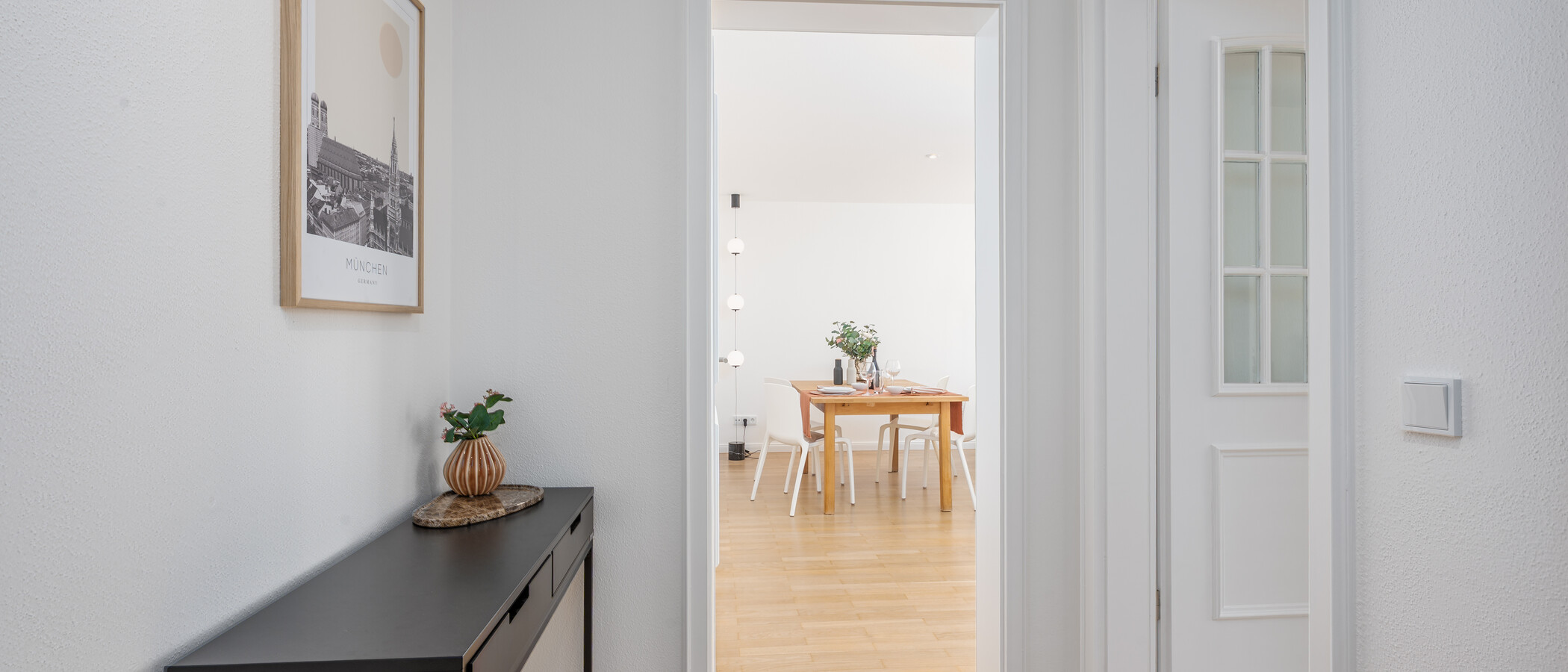 Wohnung München Maxvorstadt - Rund um den Josephsplatz 02 Flur/Gang 3735