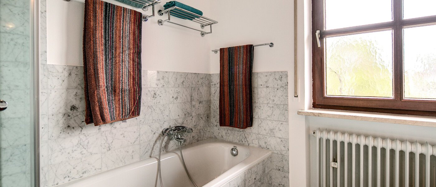 Haus München Kleinhadern 01 Badezimmer 3822