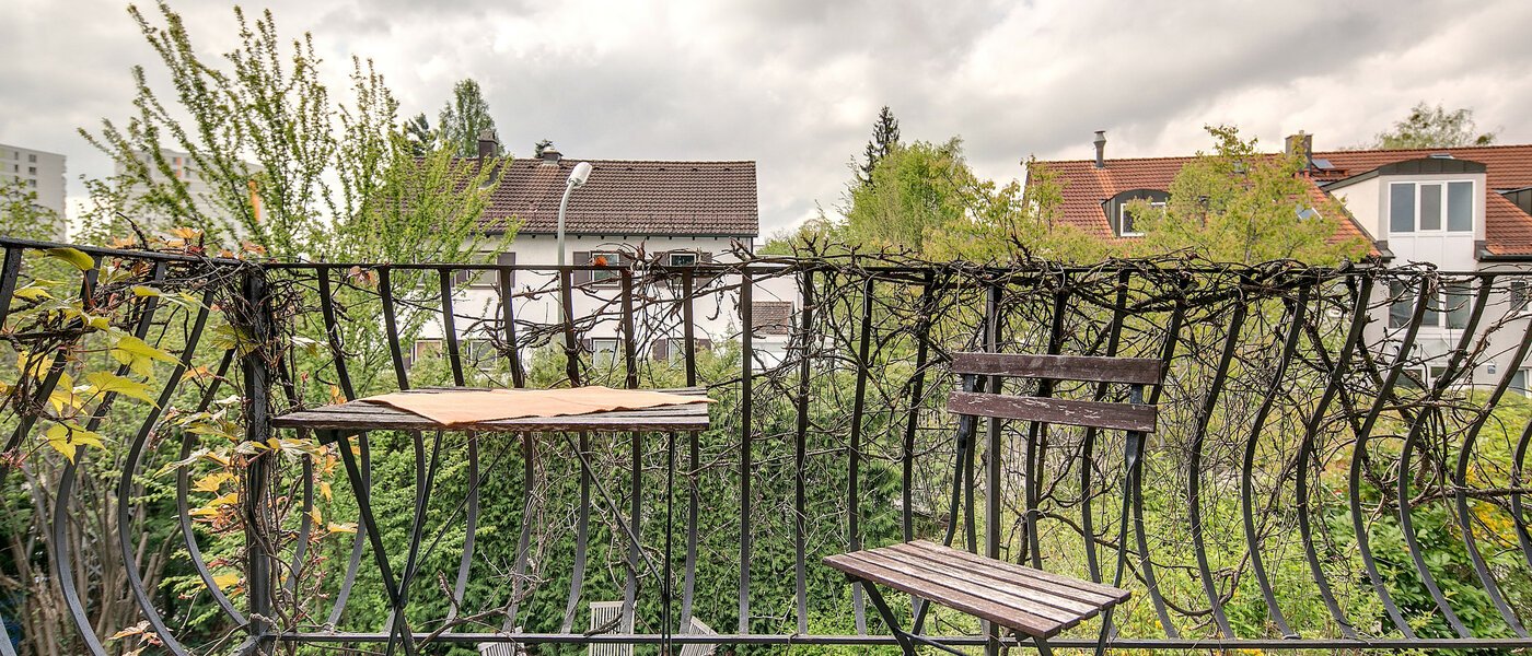 Haus München Kleinhadern 02 Balkon 3822