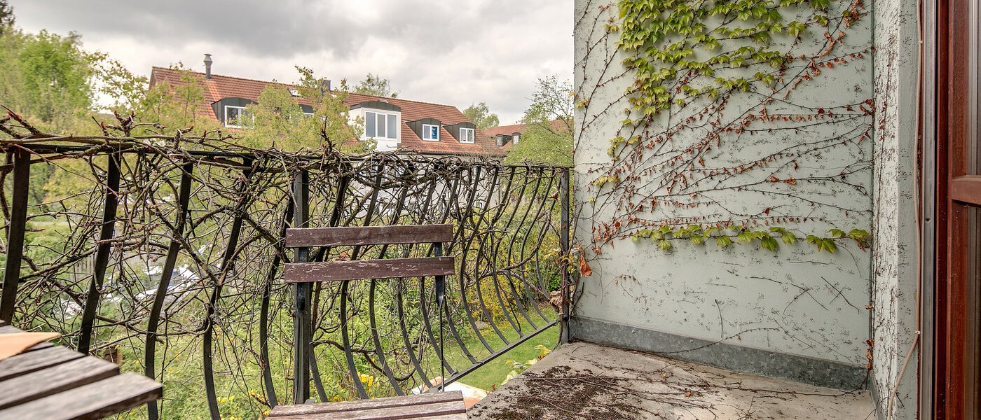 Haus München Kleinhadern 03 Balkon 3822