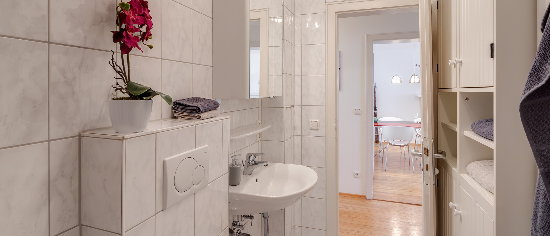 Wohnung München Schwabing-West (rund um den Hohenzollernplatz) 02 Badezimmer 3827