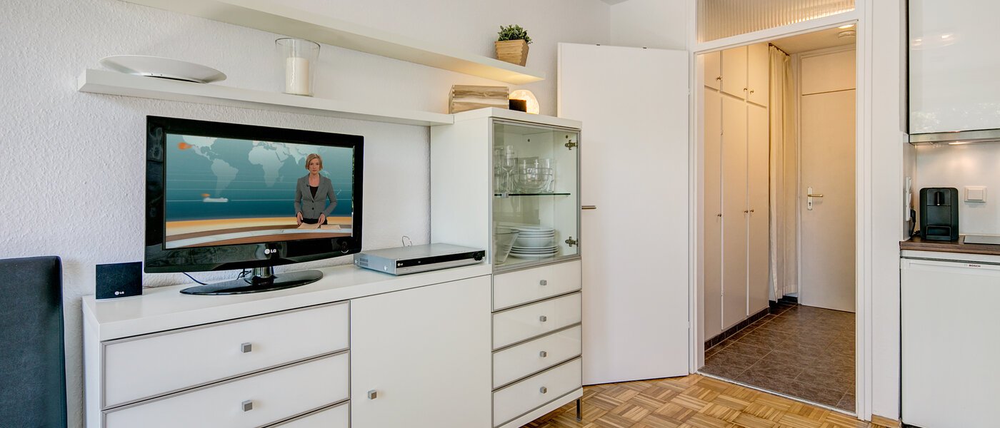 Apartment München Schwabing-Nord (zw. Leopoldstraße & Englischen Garten) 03 Wohnen 4089