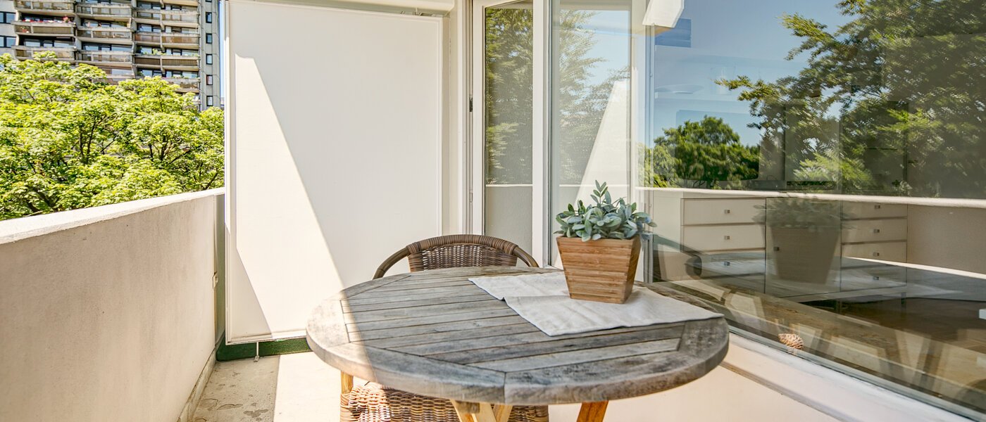 Apartment München Schwabing-Nord (zw. Leopoldstraße & Englischen Garten) 02 Balkon 4089