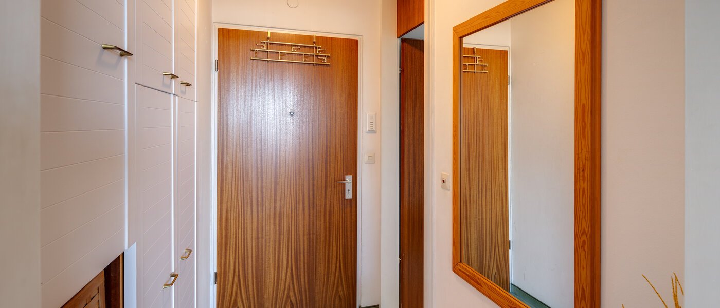 Apartment München Olympiadorf 01 Flur/Gang 413