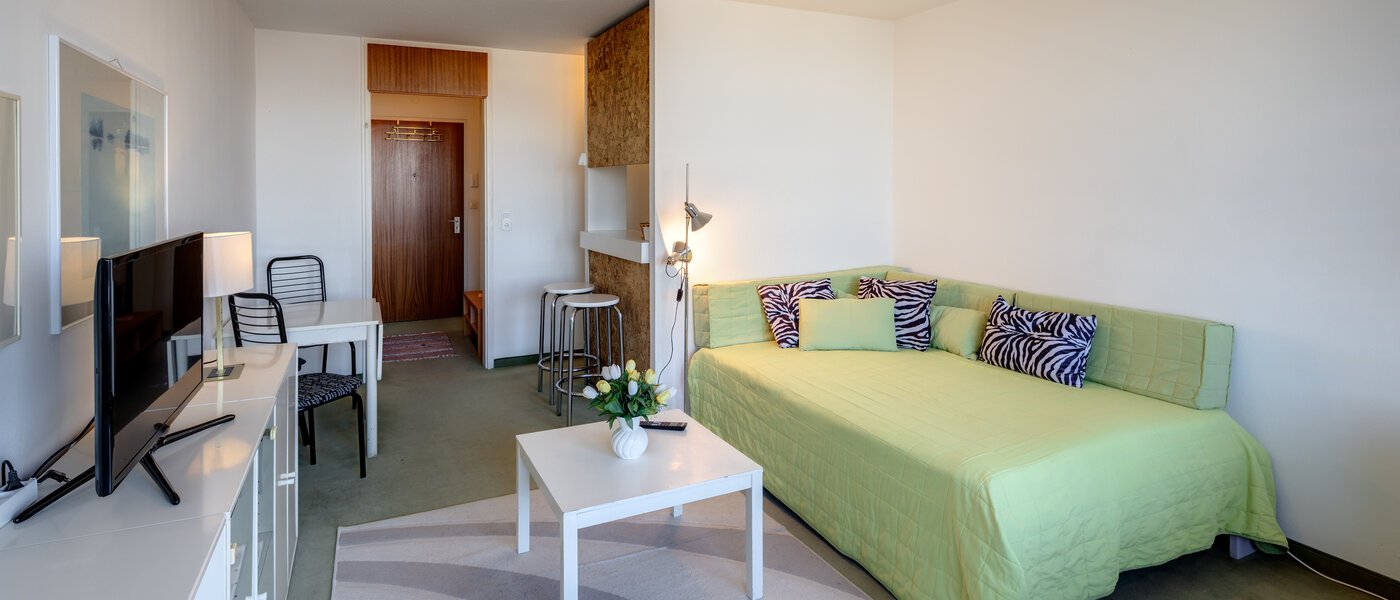 Apartment München Olympiadorf 04 Wohnbereich 413