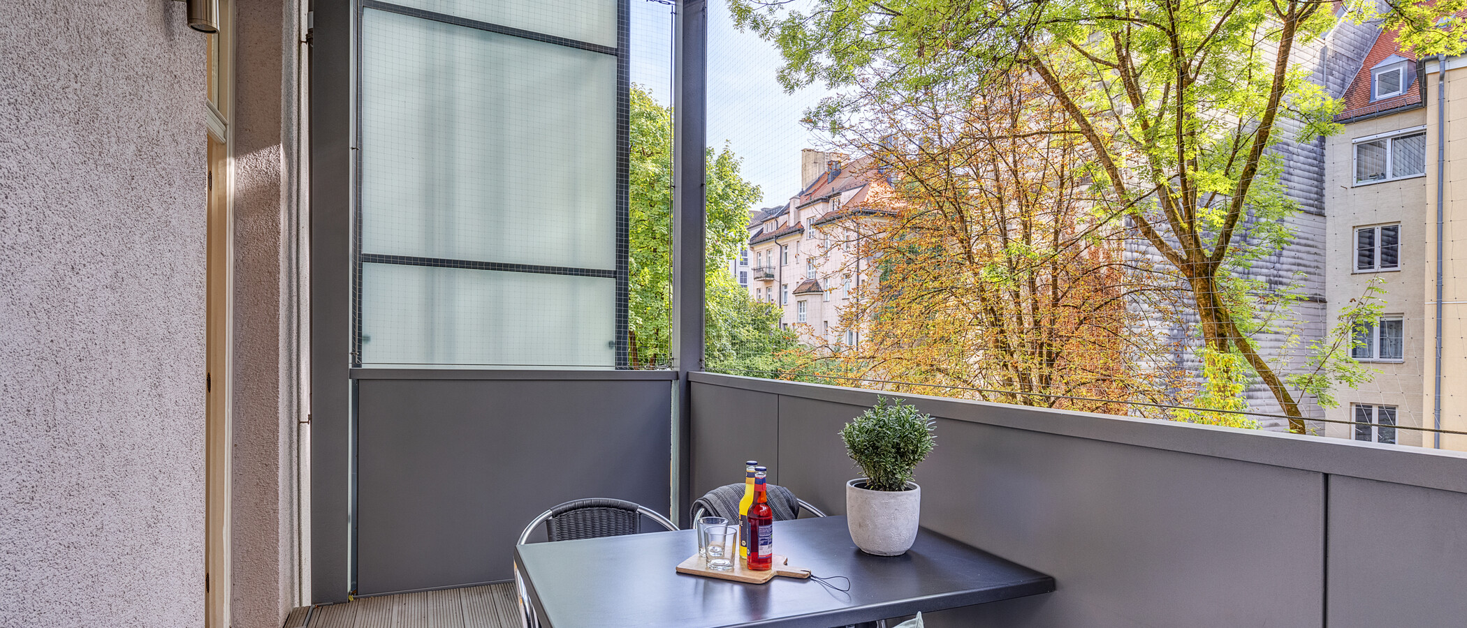 Wohnung München Maxvorstadt - Rund um den Josephsplatz 01 Balkon 4242