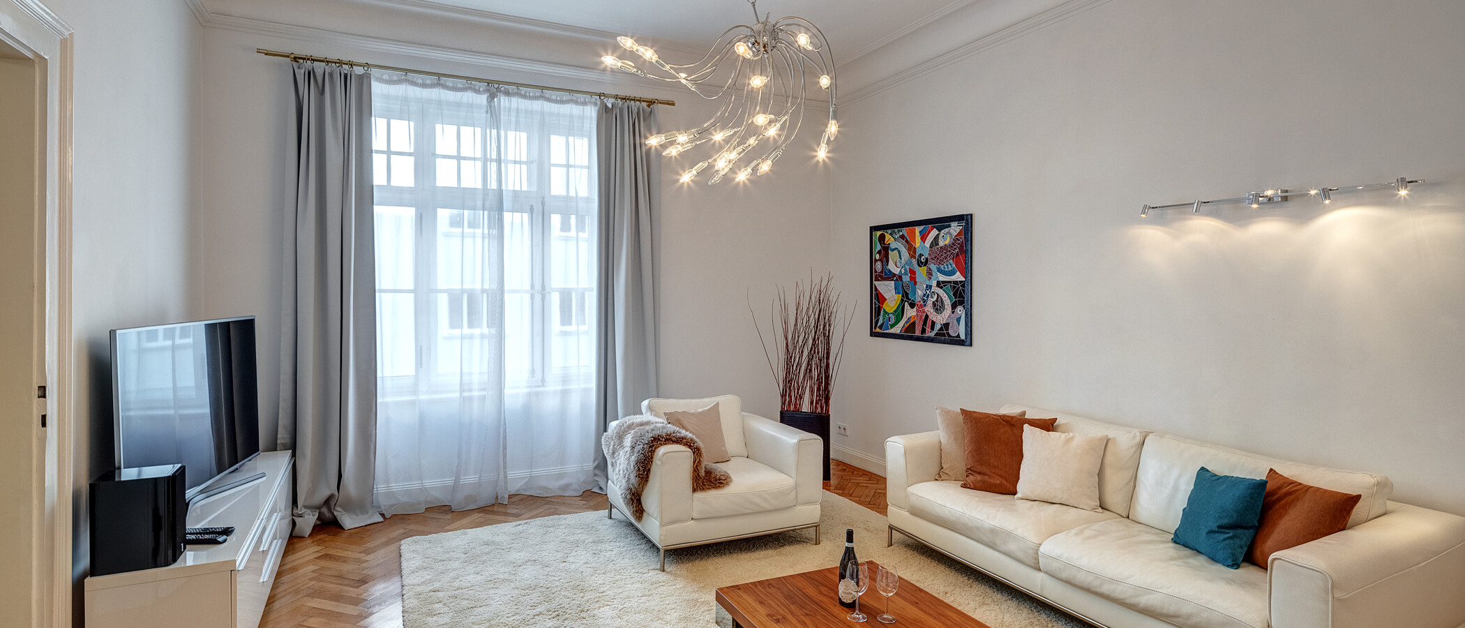 Wohnung München Maxvorstadt - Rund um den Josephsplatz 02 Wohnzimmer 4242