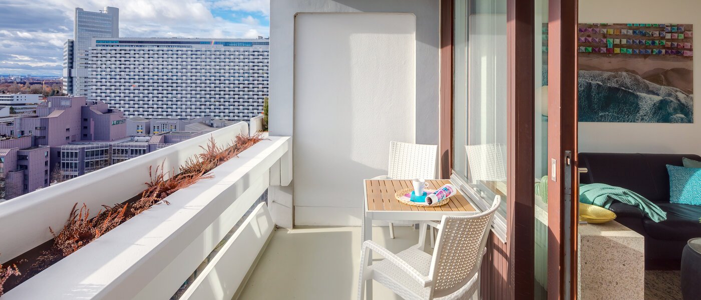 Wohnung München Arabellapark 01 Balkon 4263