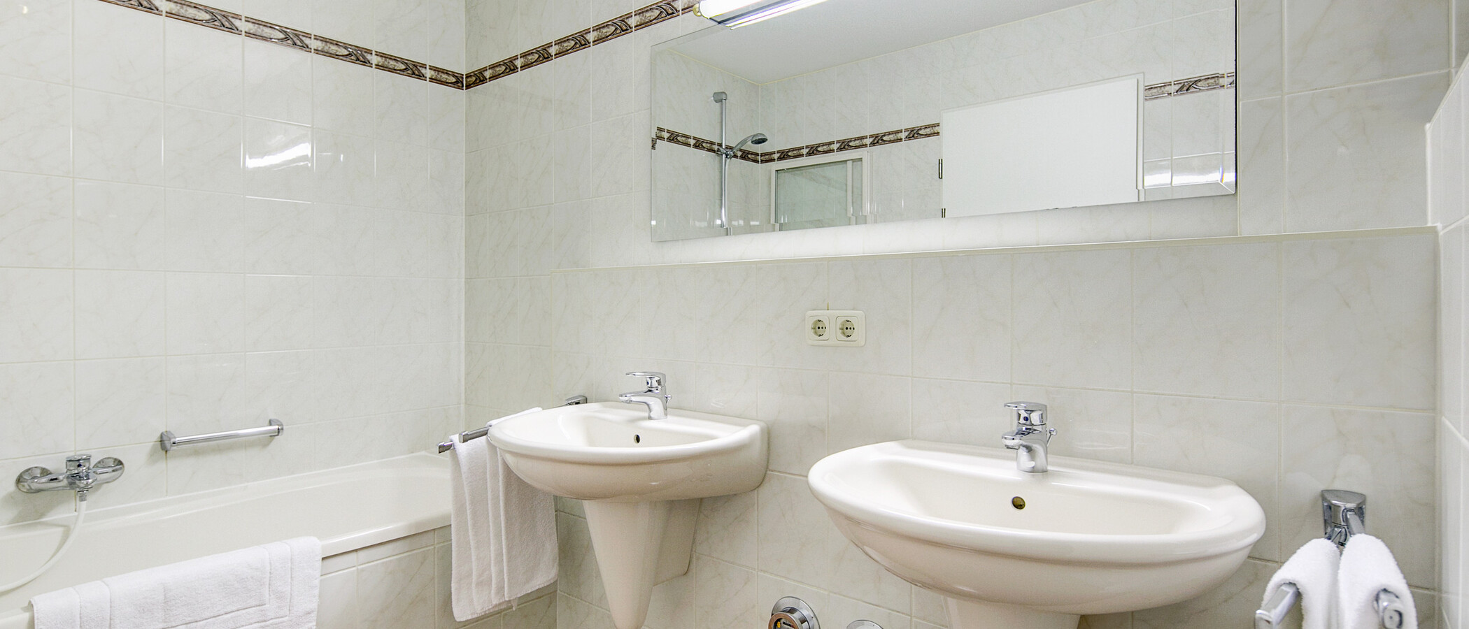 Wohnung München Maxvorstadt - Museumsviertel 01 Badezimmer 4289