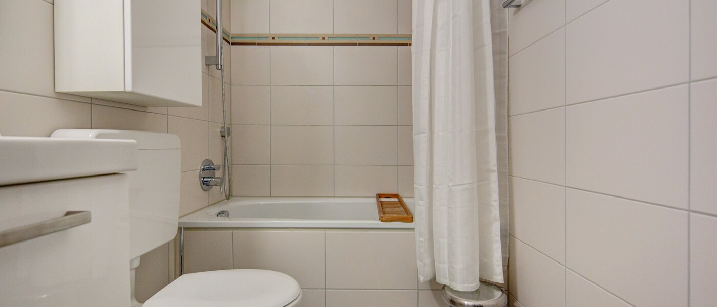 Wohnung München Neuhausen 01 Badezimmer 4307