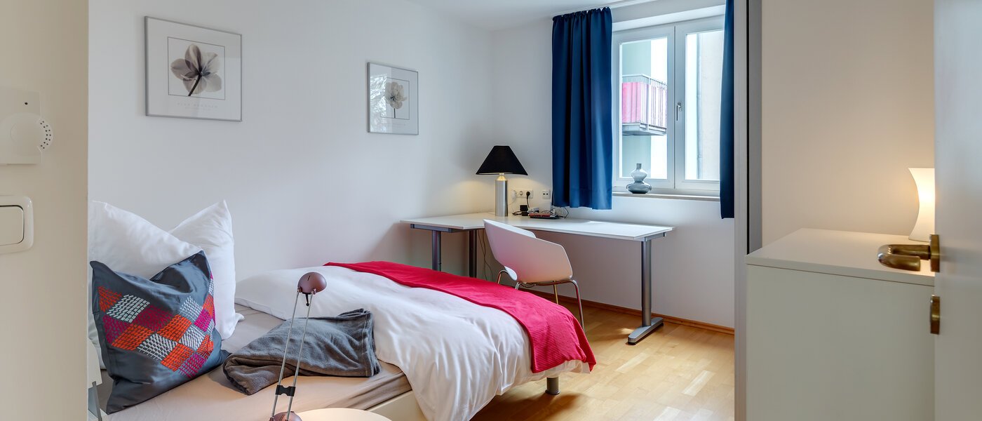 Wohnung München Maxvorstadt - Museumsviertel 03 2. Schlafzimmer	 4344