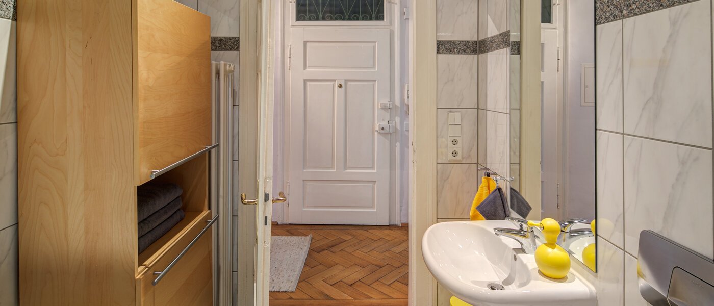 Wohnung München Gärtnerplatzviertel 03 Badezimmer 4368