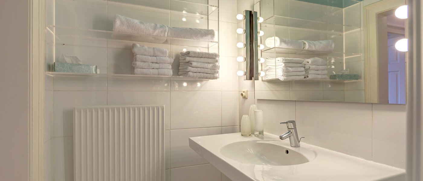 Wohnung München Maxvorstadt - Rund um den Josephplatz 03 Badezimmer 4385