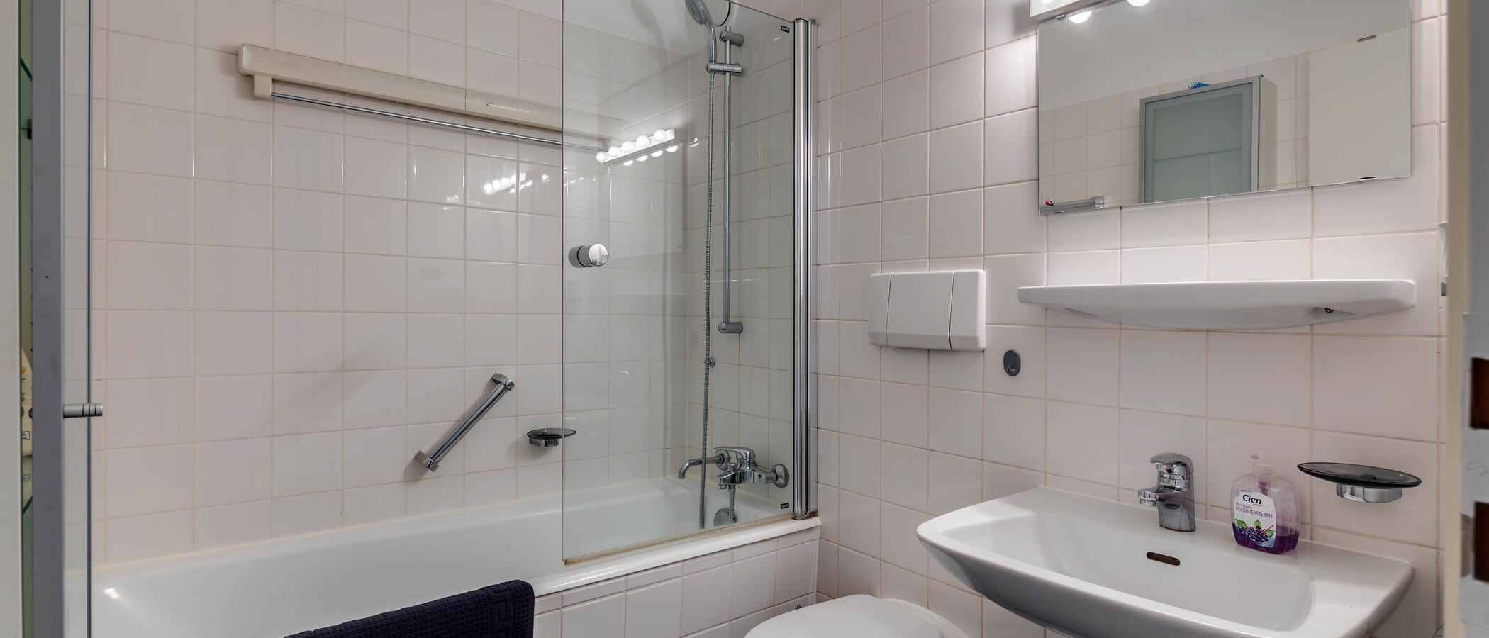 Wohnung München Schwabing-Nord (zw. Leopoldstraße & Englischen Garten) 01 Badezimmer 4452