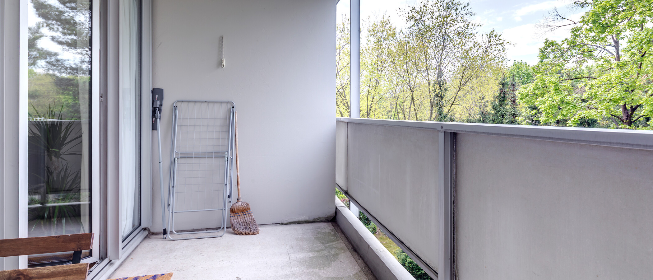 Wohnung München Schwabing-Nord (zw. Leopoldstraße & Englischen Garten) 02 Balkon 4452