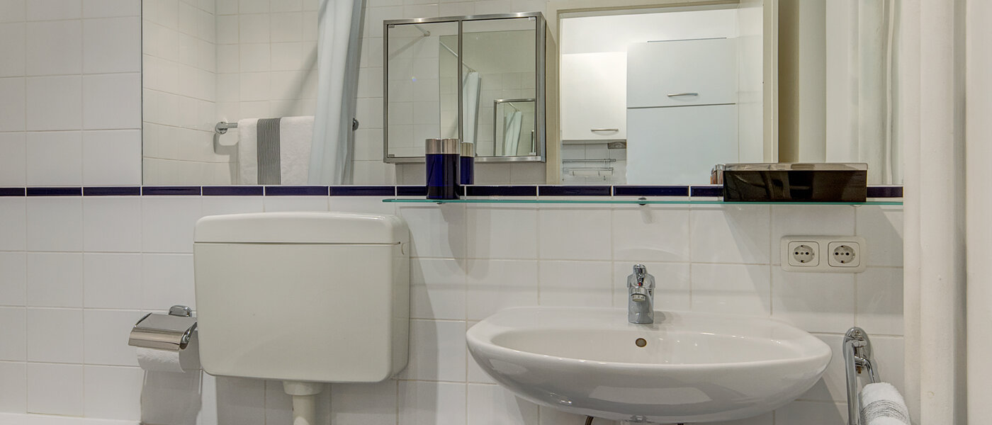 Wohnung München Schwabing-West (rund um den Hohenzollernplatz) 03 Badezimmer 4507