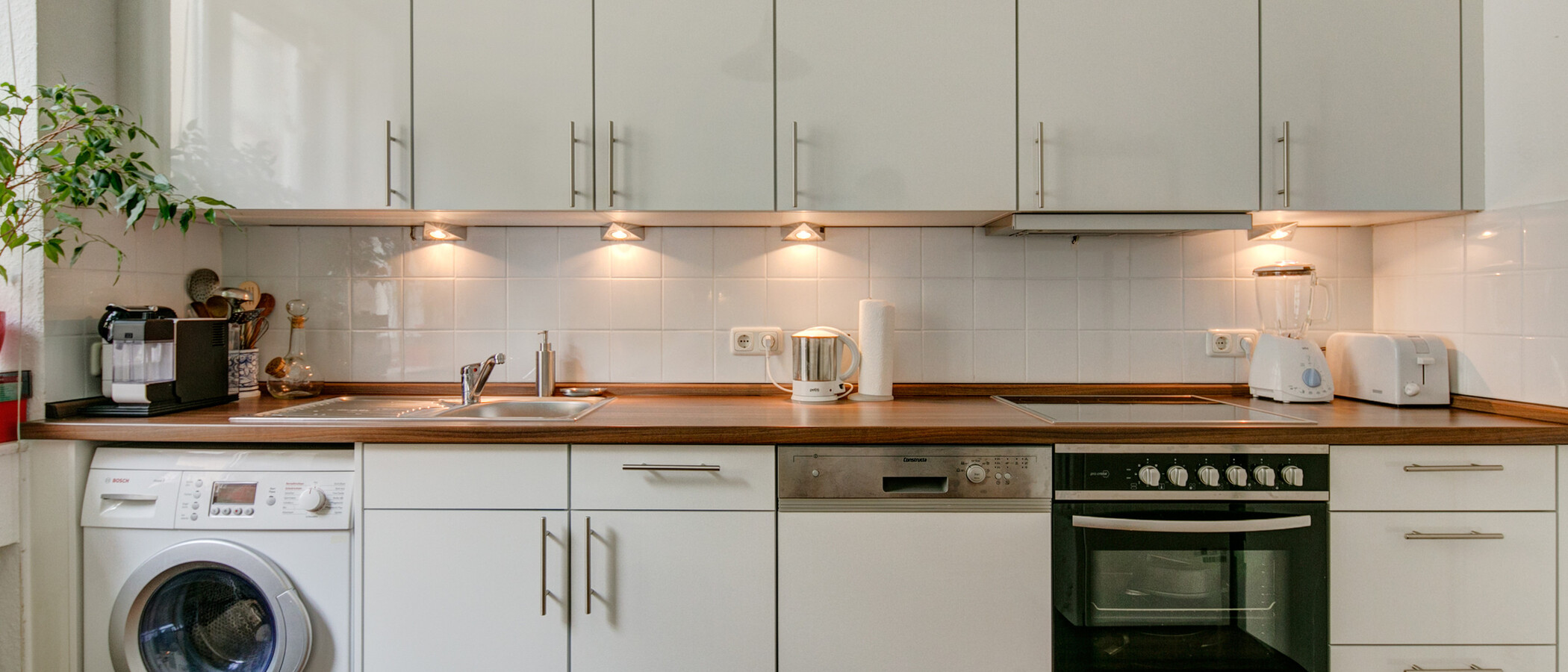 Wohnung München Schwabing (rechts der Leopoldstraße) 02 Küche 4536