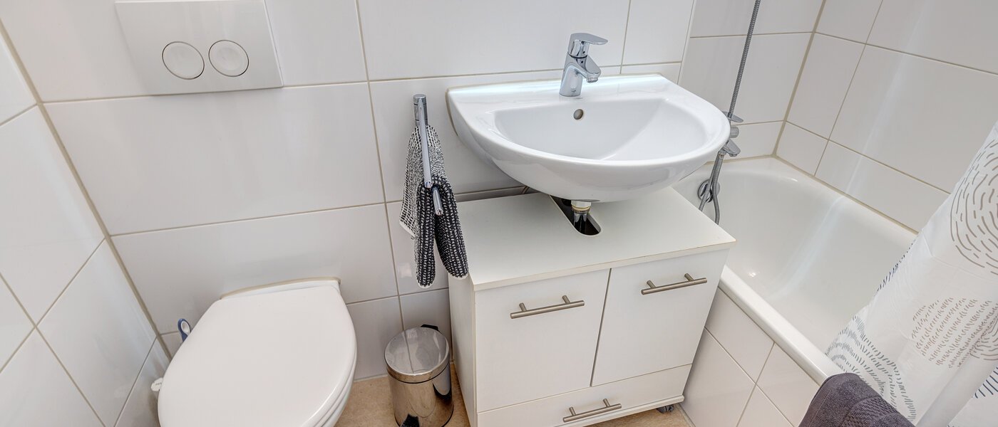 Wohnung München Milbertshofen 01 Badezimmer 4628