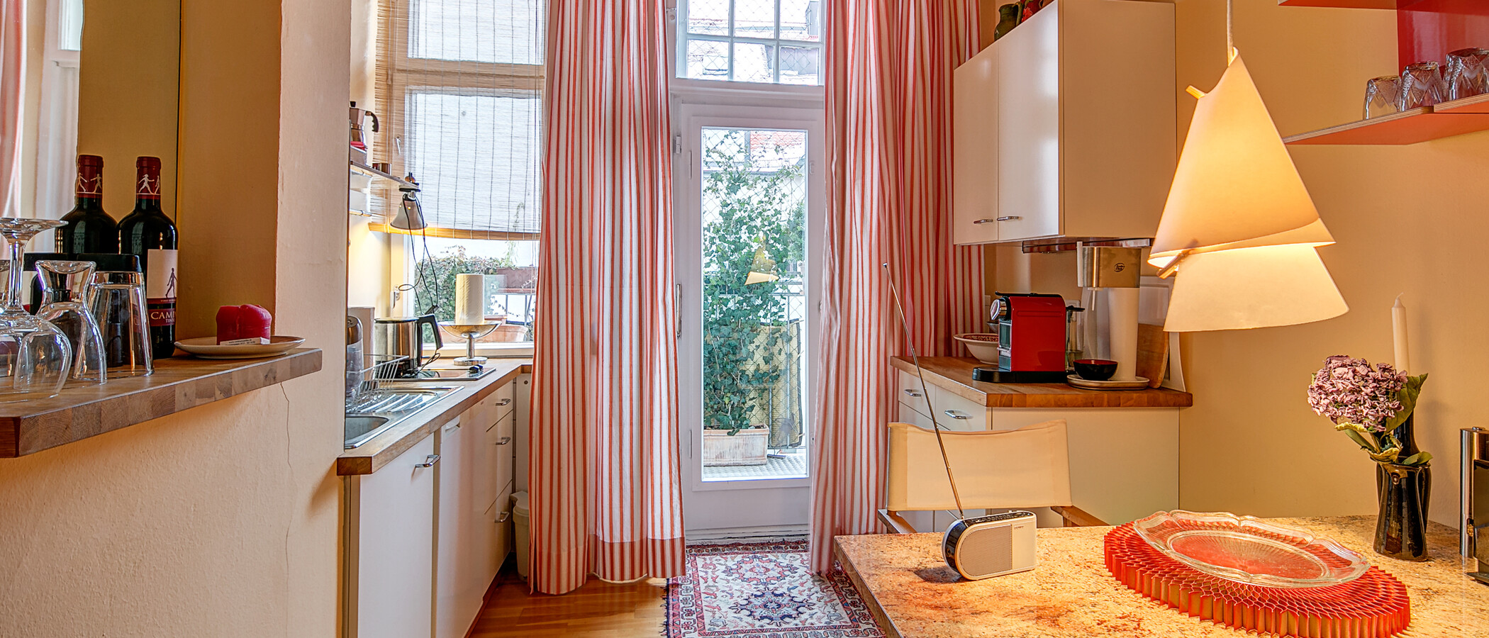 Wohnung München Schwabing (links der Leopoldstraße) 01 Küche 4661