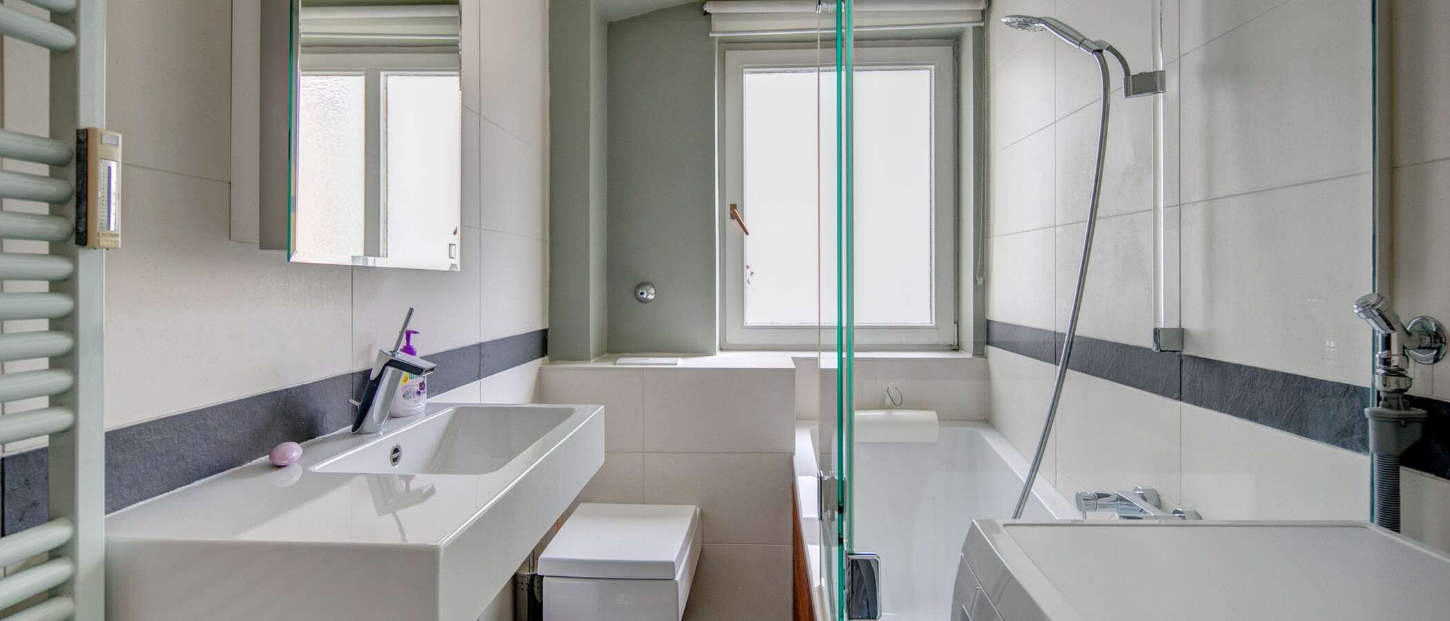 Wohnung München Schwabing (links der Leopoldstraße) 01 Badezimmer 4673