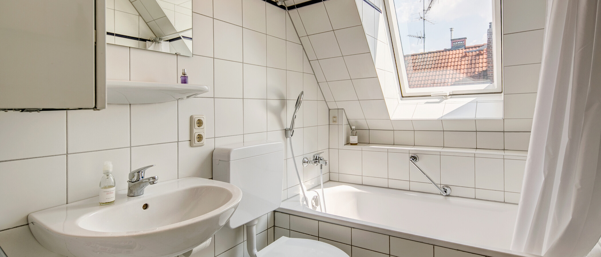 Dachgeschosswohnung München Maxvorstadt - Rund um den Josephsplatz 02 Badezimmer 4683