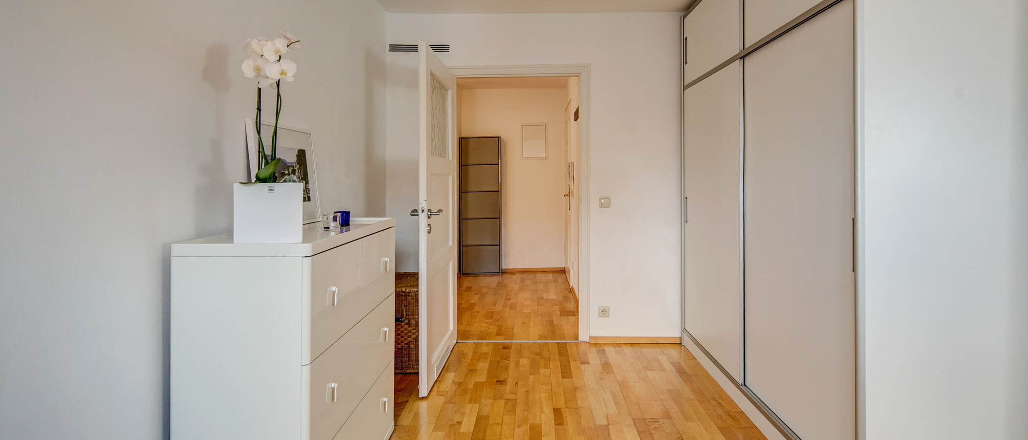 Dachgeschosswohnung München Maxvorstadt - Rund um den Josephsplatz 02 Schlafen 4683