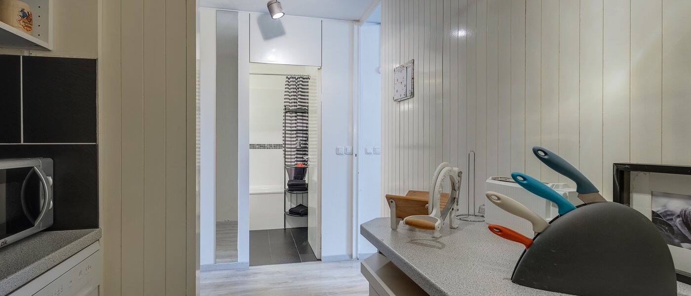 Wohnung München Schwabing (rechts der Leopoldstraße) 03 Küche 4730