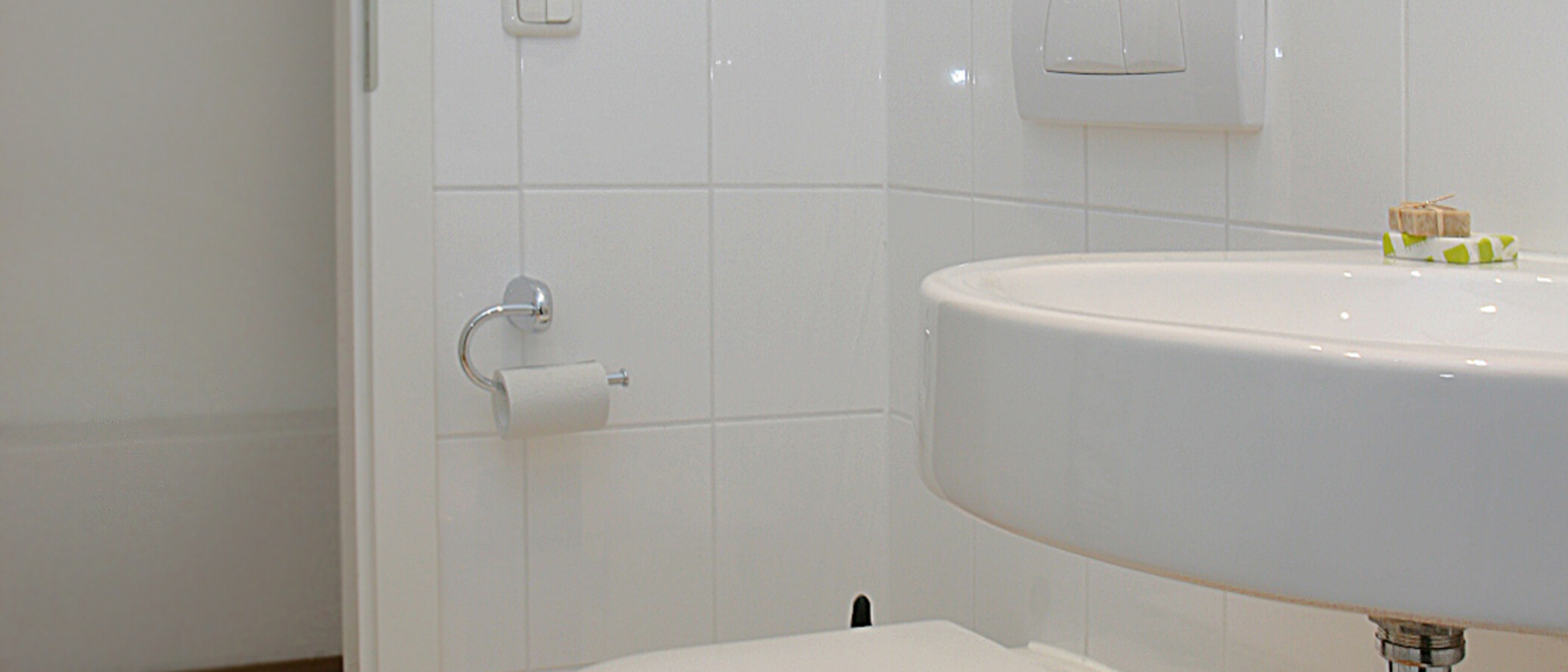 Dachterrassenwohnung München Westend 02 Badezimmer 4763