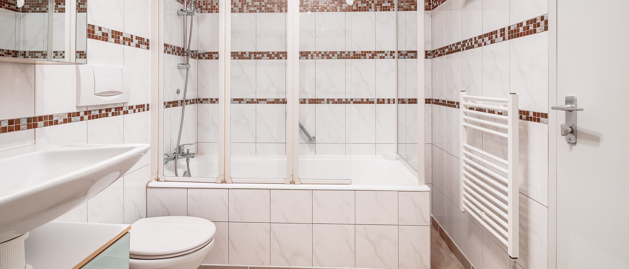 Wohnung München Schwabing-Nord (zw. Leopoldstraße & Englischen Garten) 01 Badezimmer 4892