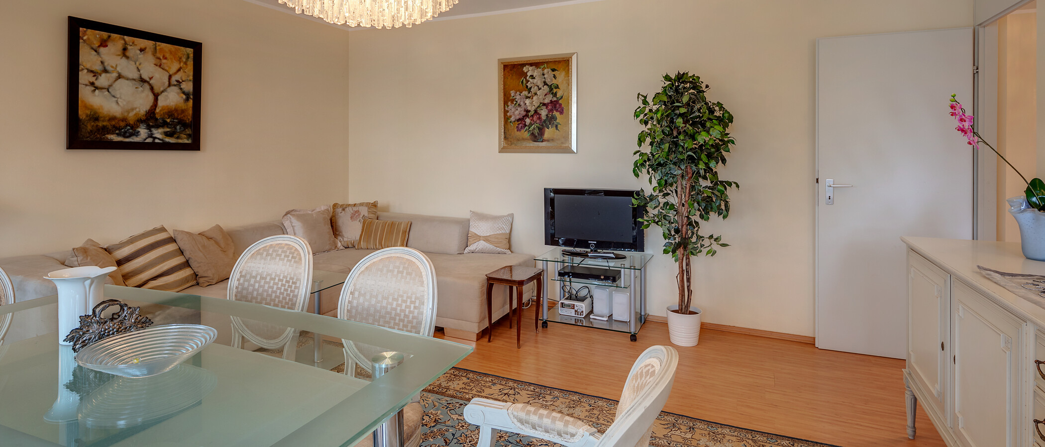 Wohnung München Schwabing-Nord (zw. Leopoldstraße & Englischen Garten) 02 Wohnbereich 4892