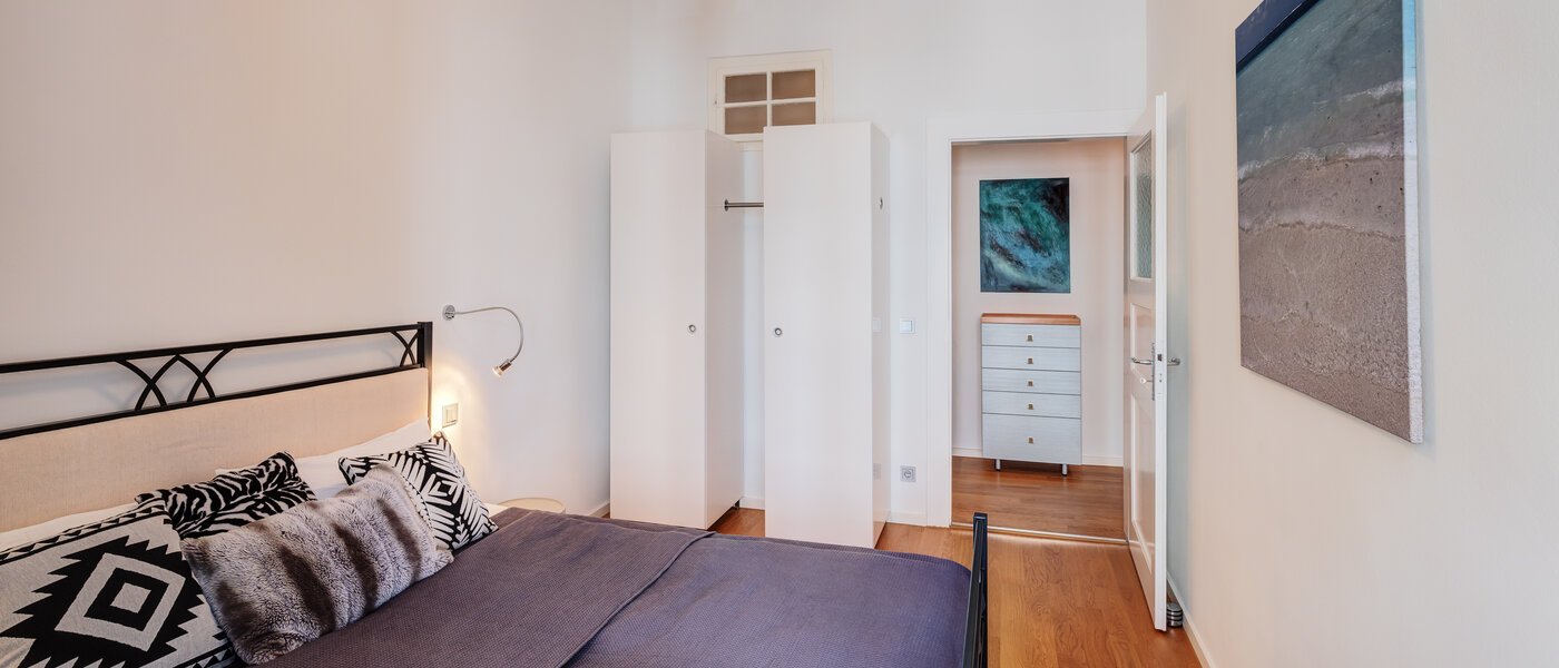 Wohnung München Schwabing (links der Leopoldstraße) 03 Schlafzimmer 4915