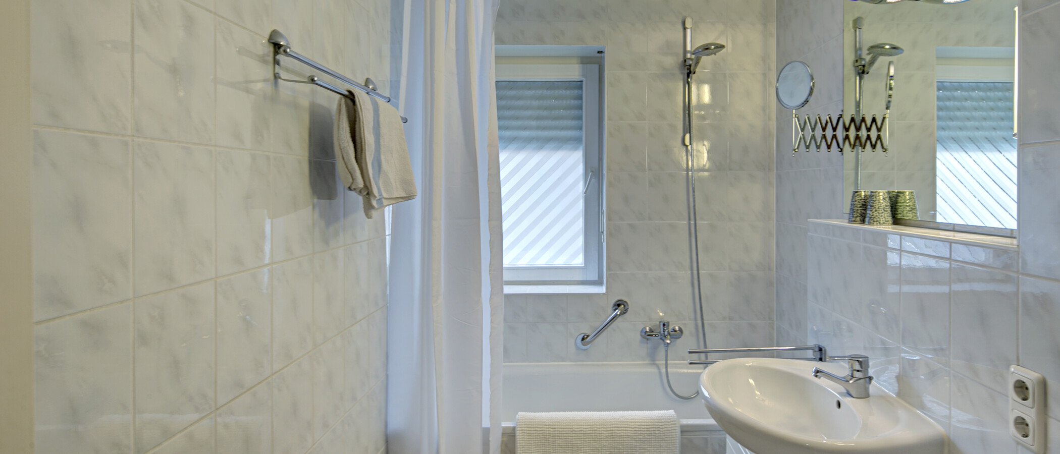 Wohnung München Obermenzing 01 Badezimmer 4944