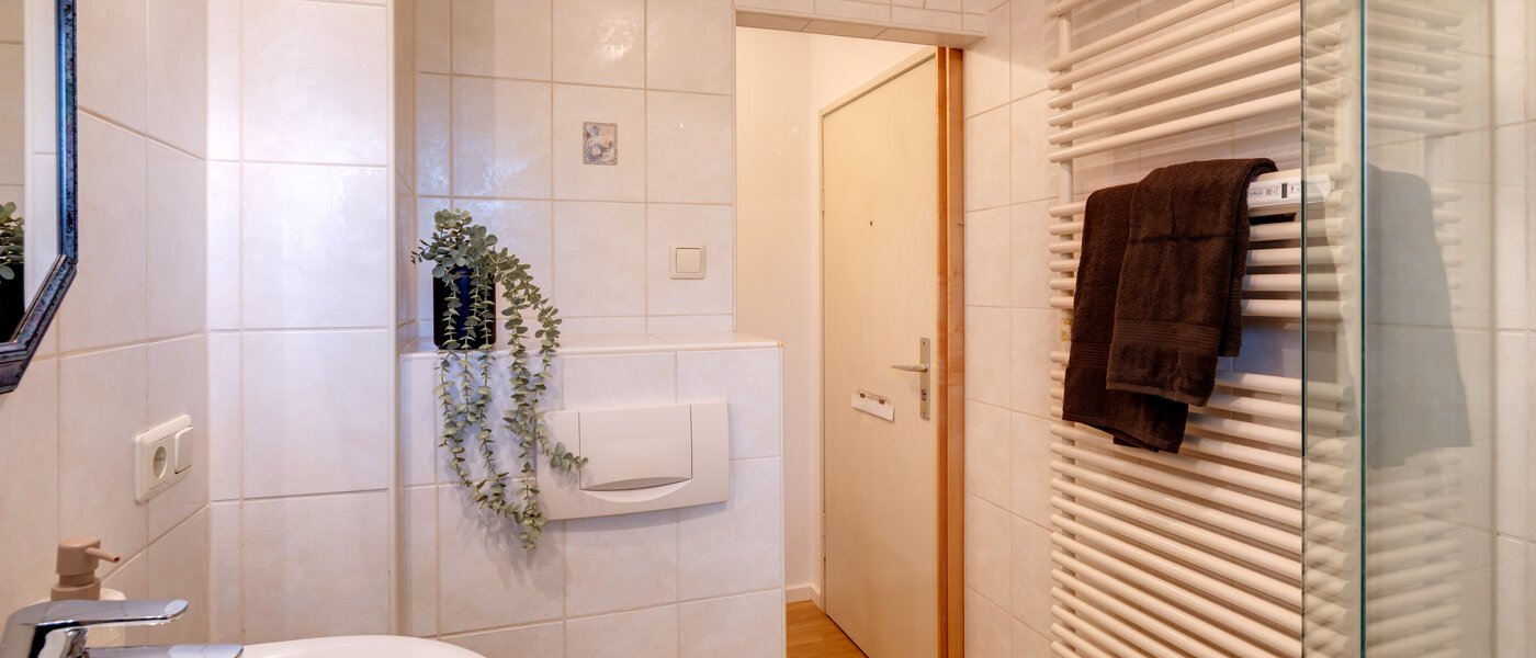 Wohnung München Bogenhausen 02 Badezimmer 4956